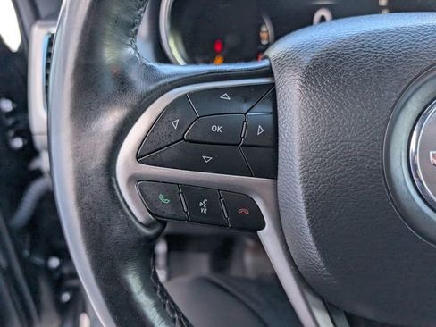 Used 2022 Jeep Grand Cherokee Laredo X AWD/4WD image 14