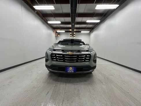 Used 2026 Chevrolet Equinox LT image 3