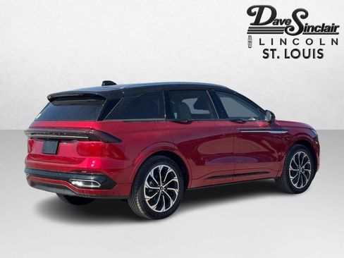 New 2026 Lincoln Nautilus Reserve image 5