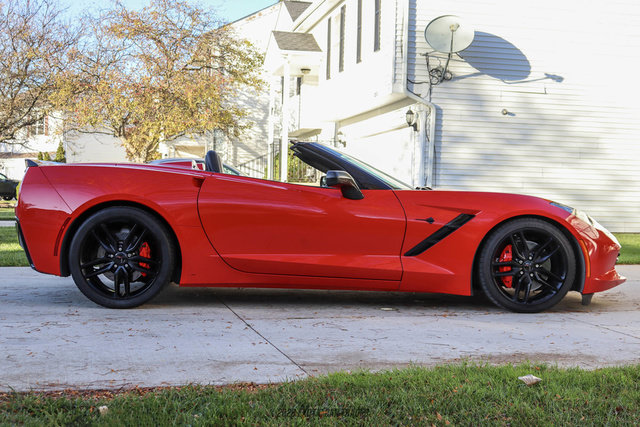 Used 2016 Chevrolet Corvette Stingray Convertible w/ 2LT Preferred Equipment Group RWD image 8