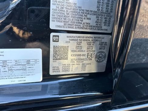 Used 2025 GMC Sierra 1500 AT4 w/ AT4 Premium Package image 28