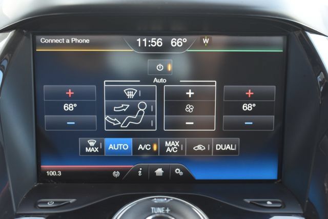 Used 2015 Ford Escape Titanium w/ Canadian Touring Package AWD/4WD image 28