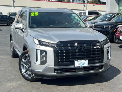 Used 2025 Hyundai Palisade Limited AWD/4WD image 1