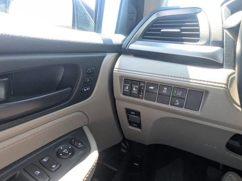 Used 2018 Honda Odyssey EX-L image 23