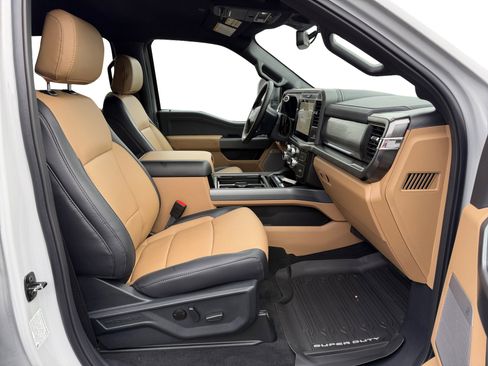 New 2026 Ford F250 Lariat w/ FX4 Off-Road Package image 15