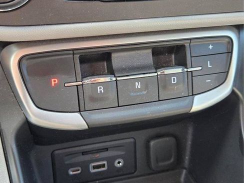 Used 2022 GMC Terrain SLE w/ Driver Convenience Package FWD image 27