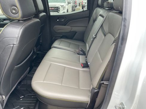 Used 2025 Chevrolet Colorado ZR2 image 24