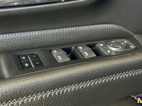 Certified 2022 GMC Yukon Denali image 12