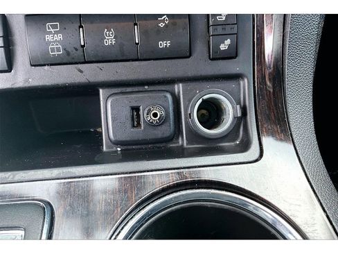 Used 2017 Chevrolet Traverse LT image 15