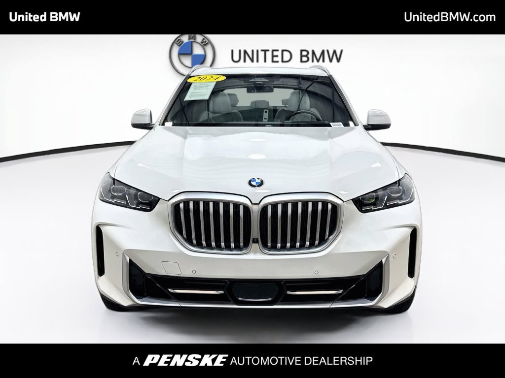 Used 2024 BMW X5 sDrive40i w/ Premium Package RWD image 2