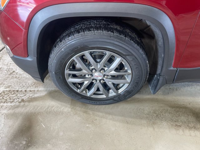 Used 2018 GMC Acadia SLT AWD/4WD image 11