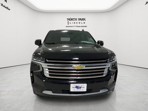 Used 2023 Chevrolet Suburban High Country w/ Premium Package RWD image 8