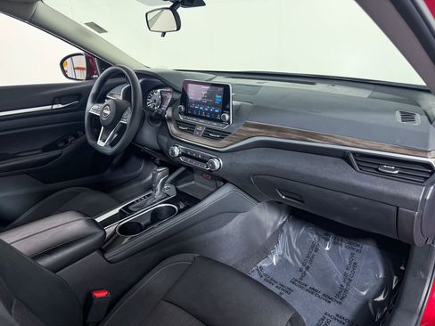 Certified 2023 Nissan Altima 2.5 SV image 13