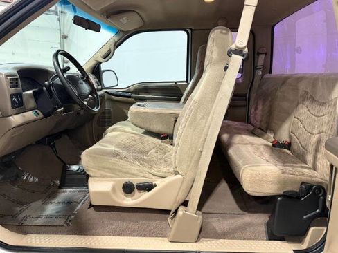 Used 2000 Ford F250 XLT image 16