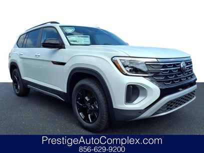 New 2025 Volkswagen Atlas Peak Edition SE