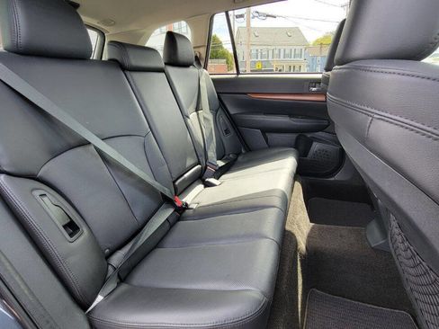 Used 2014 Subaru Outback 2.5i Limited AWD/4WD image 23