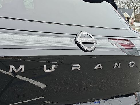 Certified 2025 Nissan Murano SV image 30