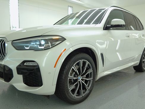 Used 2019 BMW X5 xDrive40i w/ M Sport Package image 13