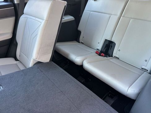 Used 2025 Hyundai Santa Fe SEL image 13