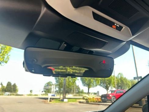Used 2024 Subaru Crosstrek 2.0i Premium w/ Crosstrek Mirror Package AWD/4WD image 32