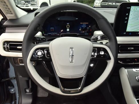New 2026 Lincoln Aviator 2WD image 23