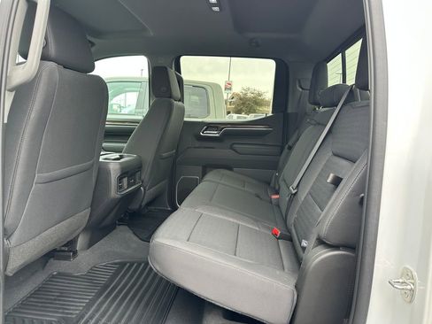 Certified 2023 Chevrolet Silverado 1500 RST w/ Convenience Package II AWD/4WD image 15