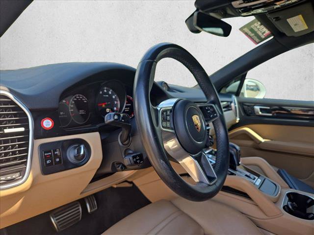 Used 2019 Porsche Cayenne S AWD/4WD image 9