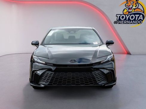 Used 2026 Toyota Camry SE w/ Convenience Package image 2