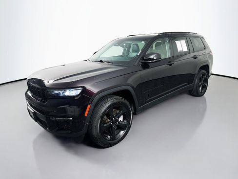 Used 2023 Jeep Grand Cherokee L Limited w/ Luxury Tech Group II AWD/4WD image 3