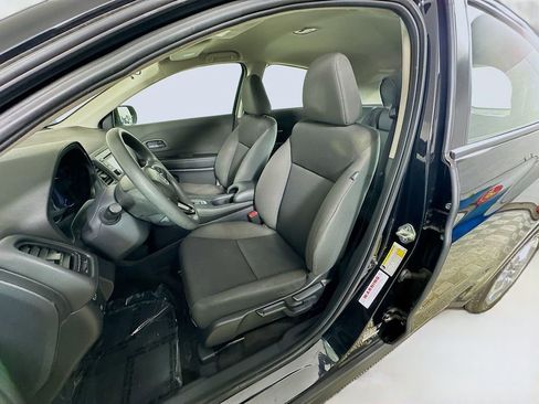Used 2020 Honda HR-V LX image 23