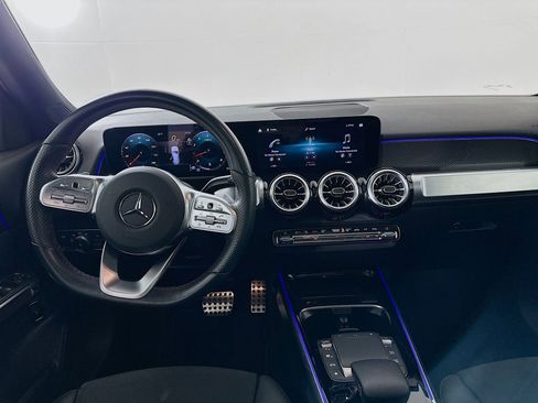 Used 2023 Mercedes-Benz GLB 250 image 24