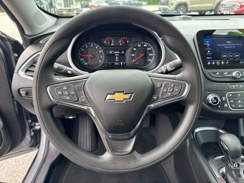 Used 2023 Chevrolet Malibu LT FWD image 15