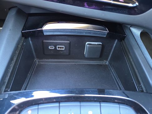 Used 2023 Buick Envision Preferred image 16