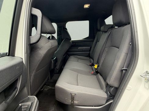 Used 2025 Toyota Tacoma SR AWD/4WD image 24