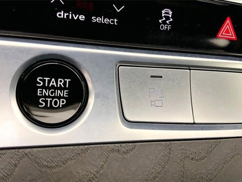 Certified 2022 Audi A6 Premium Plus w/ Premium Plus Package image 32