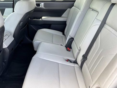 Certified 2025 Hyundai Santa Fe SEL image 25