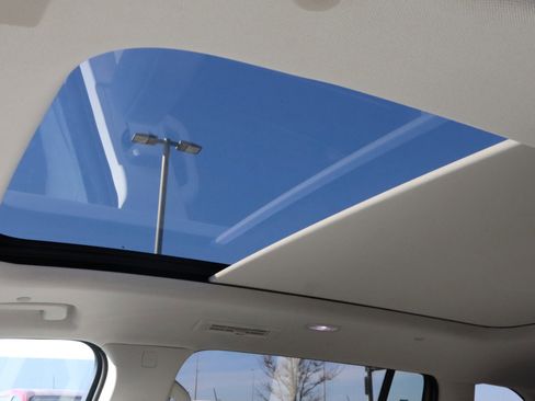 New 2026 Buick Enclave Avenir w/ Super Cruise Package image 19