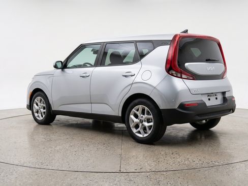 Used 2025 Kia Soul LX w/ LX Technology Package FWD image 5