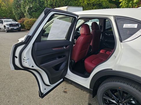 New 2025 MAZDA CX-5 Carbon Edition image 23