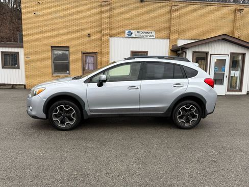 Used 2013 Subaru Crosstrek 2.0i Premium w/ Popular Pkg 2 image 2