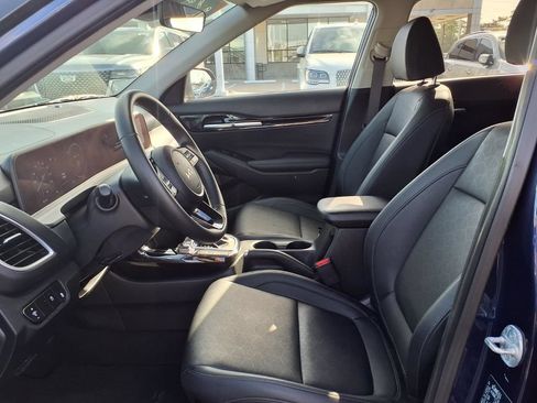 Certified 2024 Kia Seltos EX FWD image 16