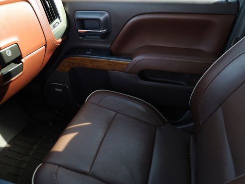 Used 2017 Chevrolet Silverado 1500 High Country image 14