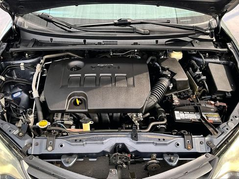 Used 2016 Toyota Corolla LE FWD image 32