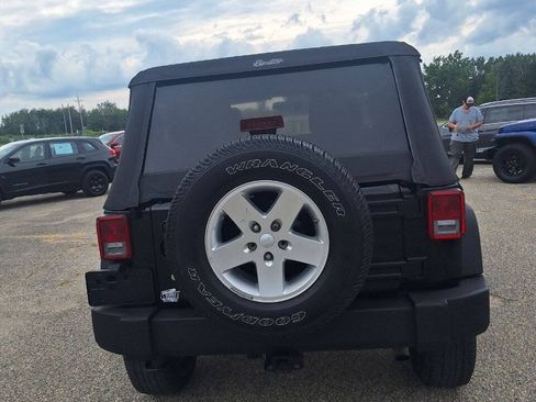 Used 2011 Jeep Wrangler Sport AWD/4WD image 4