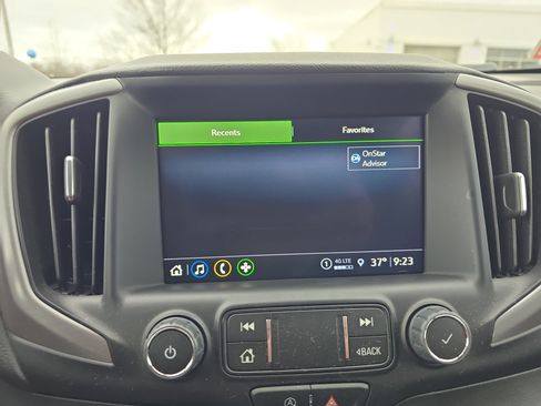 Used 2022 GMC Terrain AT4 image 33