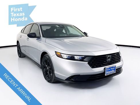 Used 2025 Honda Accord SE image 1