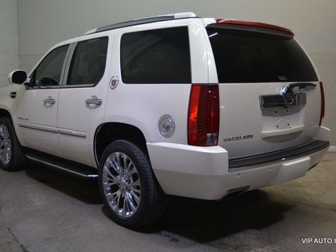 Used 2007 Cadillac Escalade AWD w/ Information Package image 5
