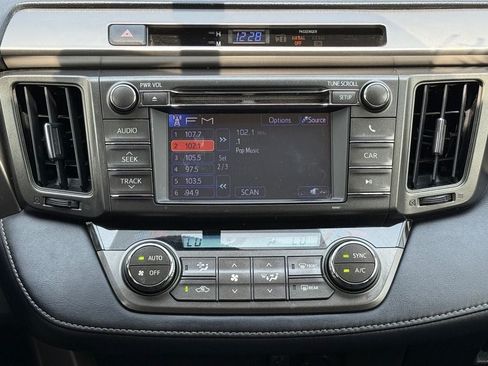 Used 2013 Toyota RAV4 XLE AWD/4WD image 24