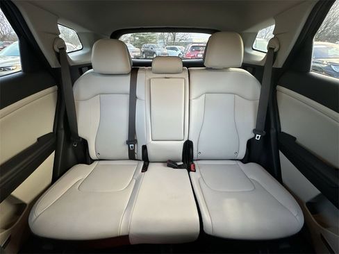 Used 2023 Kia Sportage EX image 22