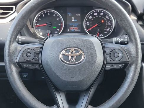 Used 2022 Toyota RAV4 XLE image 29